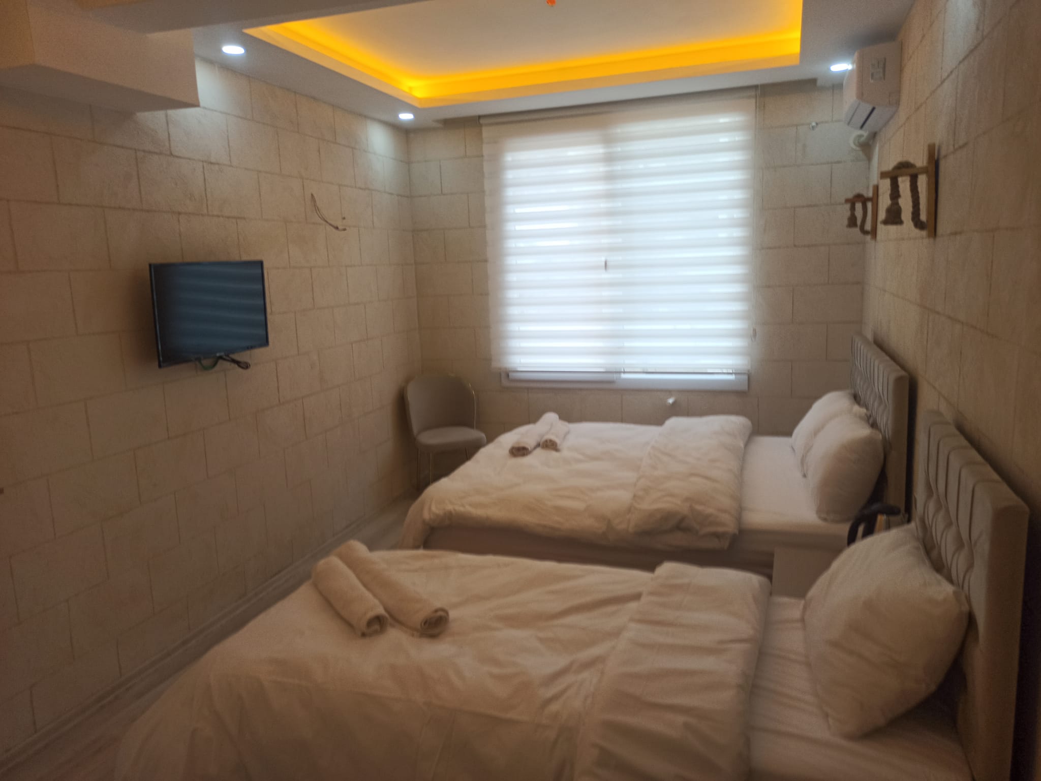 Azel Han Otel